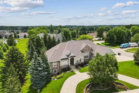 4132 Ayrshire Dr SW, Wyoming, MI 49418