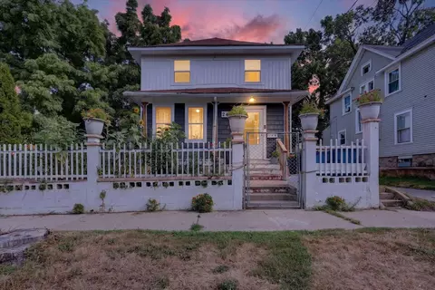 243 Delaware St SE, Grand Rapids, MI 49507
