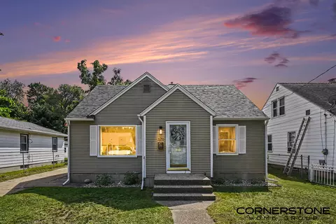 328 Jean St SW, Wyoming, MI 49548