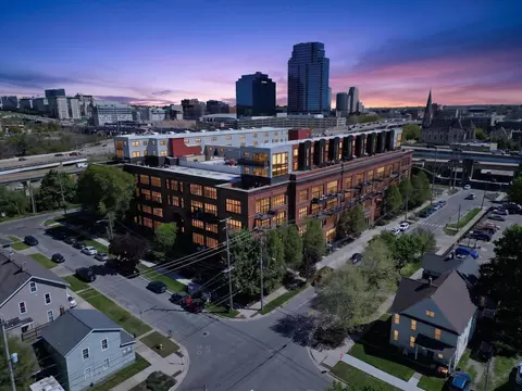 600 Broadway Ave NW #211, Grand Rapids, MI 49504