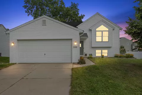 350 Tall Grass Dr, Cedar Springs, MI 49319