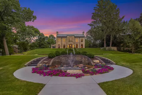 1405 Long Rd, Kalamazoo, MI 49008