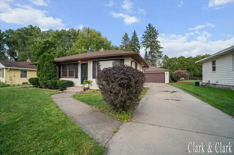 3644 Hazelwood Ave SW, Wyoming, MI 49519
