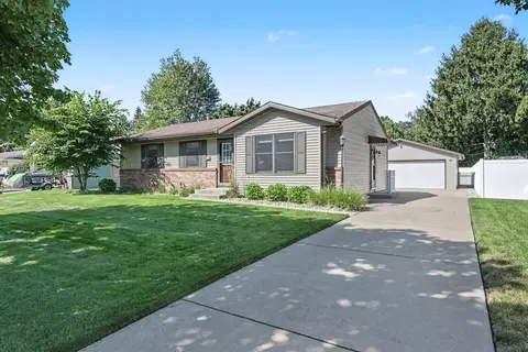 3461 Auburn Ave NE, Grand Rapids, MI 49525