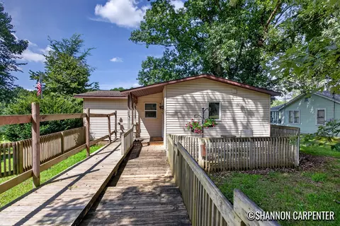 11264 Riverside Dr, White Pigeon, MI 49099