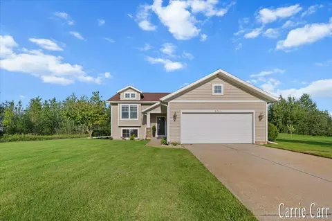 9764 Hessler Xing, Rockford, MI 49341