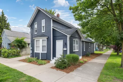 26 Dennis Ave SE, Grand Rapids, MI 49506
