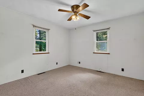 Bedroom - 16103 Null Rd, Three Rivers, MI 49093 photo 5 of 6