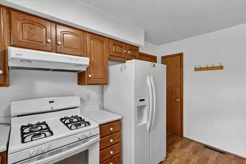 Kitchen - 16103 Null Rd, Three Rivers, MI 49093 photo 3 of 5