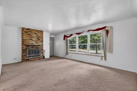 Living - 16103 Null Rd, Three Rivers, MI 49093 photo 4 of 7