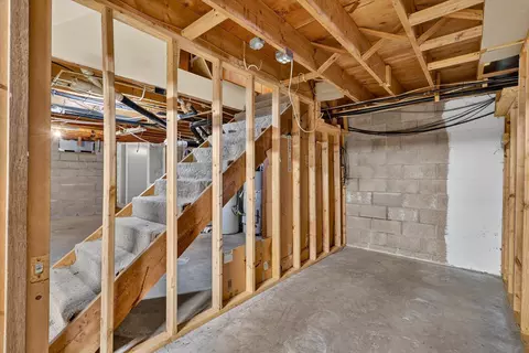 Entry Way - 16103 Null Rd, Three Rivers, MI 49093 photo 2 of 2