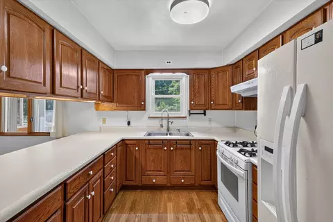 Kitchen - 16103 Null Rd, Three Rivers, MI 49093 photo 5 of 5