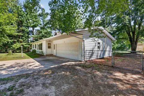 Exterior - 16103 Null Rd, Three Rivers, MI 49093 photo 5 of 10
