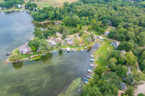 View/Area - 11603 Spring Point Dr, Plainwell, MI 49080 photo 9 of 15