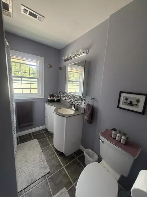 Bath - 11603 Spring Point Dr, Plainwell, MI 49080 photo 1 of 1
