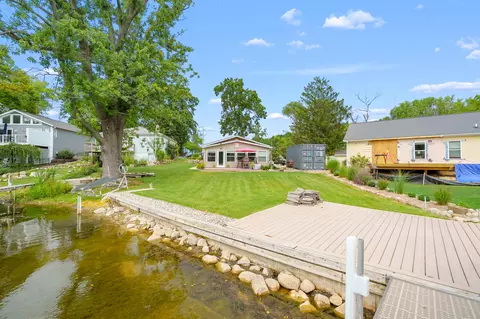 Exterior - 11603 Spring Point Dr, Plainwell, MI 49080 photo 14 of 18