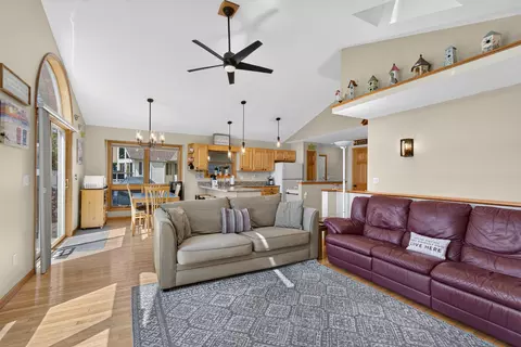 Living - 11902 N Waldron Rd, Jerome, MI 49249 photo 3 of 6