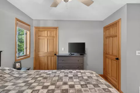Bedroom - 11902 N Waldron Rd, Jerome, MI 49249 photo 4 of 8