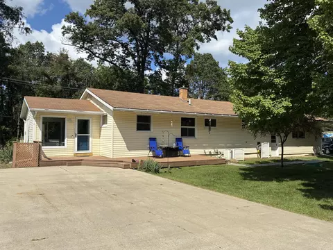 5182 Marsh Rd, Shelbyville, MI 49344