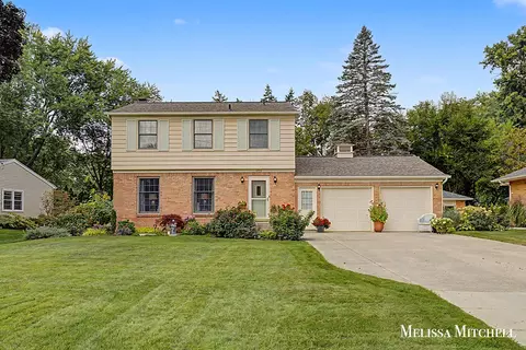 1705 Ridgewood Ave SE, Grand Rapids, MI 49506
