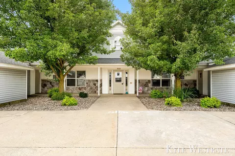 613 Trinity Dr # 2, Caledonia, MI 49316