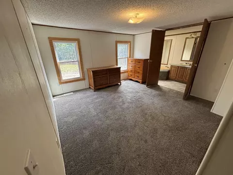 Bedroom - 3185 S James Rd, Baldwin, MI 49304 photo 4 of 5