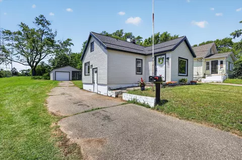 2473 Longstreet Ave SW, Wyoming, MI 49509