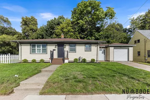 2114 Kalamazoo Ave SE, Grand Rapids, MI 49507