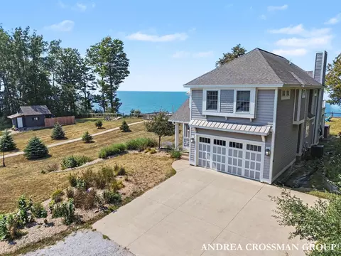 6493 W Bluewater Dr #1-7, Ludington, MI 49431