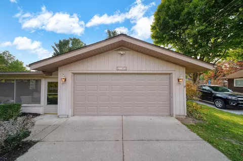 Exterior - 4182 Sheffield Dr, Jackson, MI 49203 photo 2 of 15
