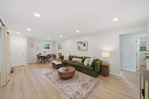 Living - 4182 Sheffield Dr, Jackson, MI 49203 photo 1 of 1