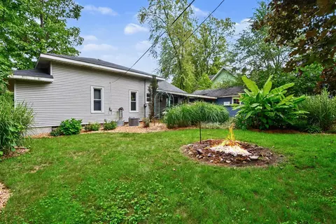 Exterior - 326 Beech St, Freeport, MI 49325 photo 5 of 8