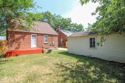 Exterior - 6165 Farmbrook St, Detroit, MI 48224 photo 6 of 8