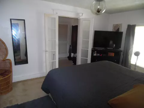 Bedroom - 815 Wildwood Ave, Jackson, MI 49202 photo 3 of 6