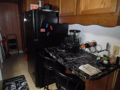 Kitchen - 815 Wildwood Ave, Jackson, MI 49202 photo 4 of 4
