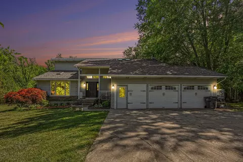 65505 Michigan 43, Bangor, MI 49013