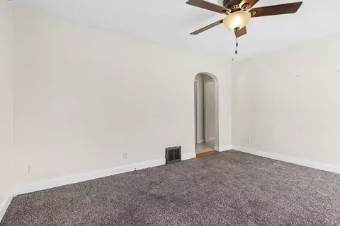 Living - 1365 Eagle St, Niles, MI 49120 photo 2 of 3