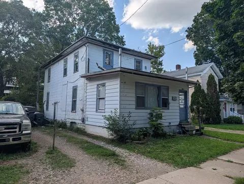 934 Osborne St, Kalamazoo, MI 49001