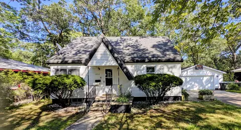 1932 Elwood St, Muskegon, MI 49442