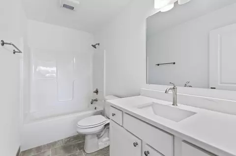 Bath - 502 Wilson St, Jackson, MI 49203 photo 2 of 3