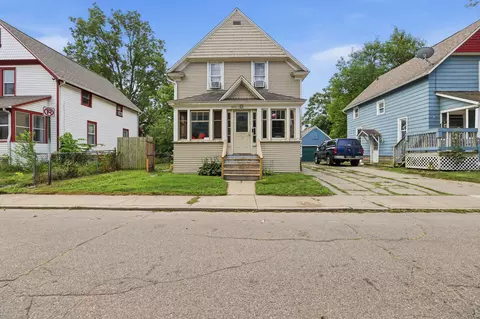 1612 Hays Park Ave, Kalamazoo, MI 49001