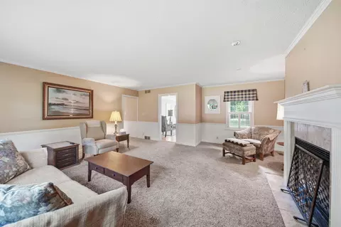 Living - 710 S Webster St, Jackson, MI 49203 photo 6 of 7