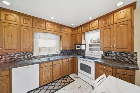 Kitchen - 710 S Webster St, Jackson, MI 49203 photo 3 of 3