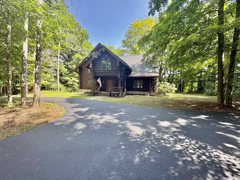 18821 Moore Rd, Thompsonville, MI 49683