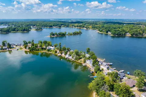 View/Area - 10861 Long Point Dr, Plainwell, MI 49080 photo 4 of 14