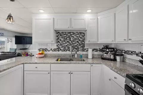 Kitchen - 10861 Long Point Dr, Plainwell, MI 49080 photo 5 of 6