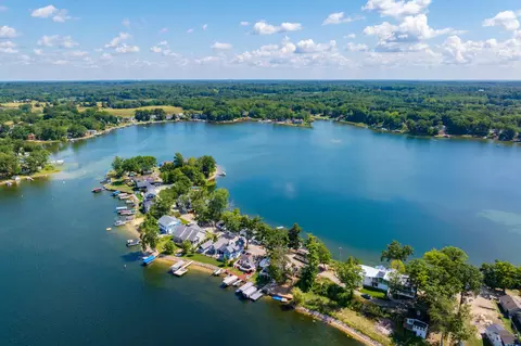 View/Area - 10861 Long Point Dr, Plainwell, MI 49080 photo 11 of 14