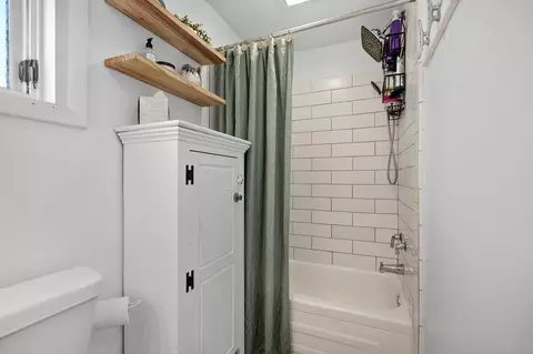 Bath - 10861 Long Point Dr, Plainwell, MI 49080 photo 2 of 2
