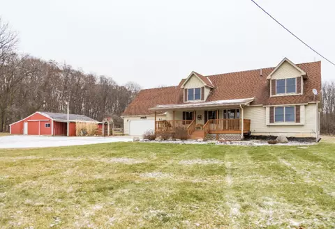 11549 Hastings Rd, Clarksville, MI 48815