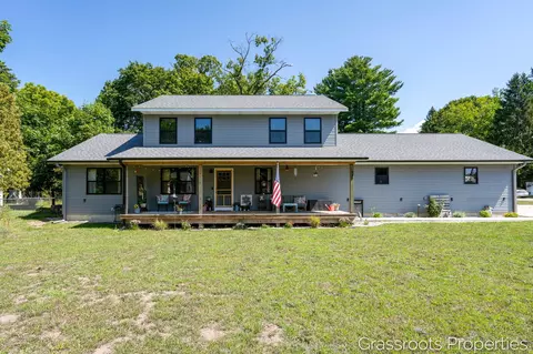 939 S Mears Ave, Whitehall, MI 49461